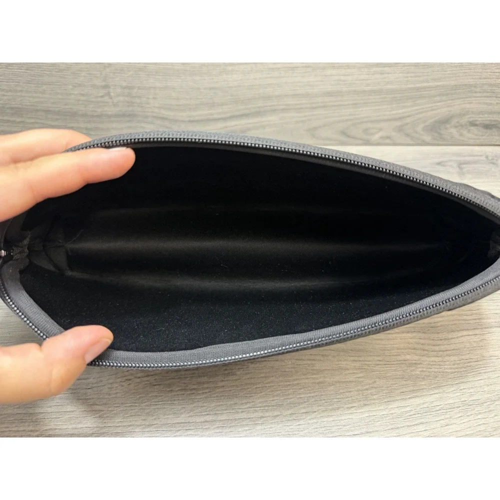 SKIMS Black Neoprene Cosmetics Waterproof Pouch Case Travel Zipper Storage